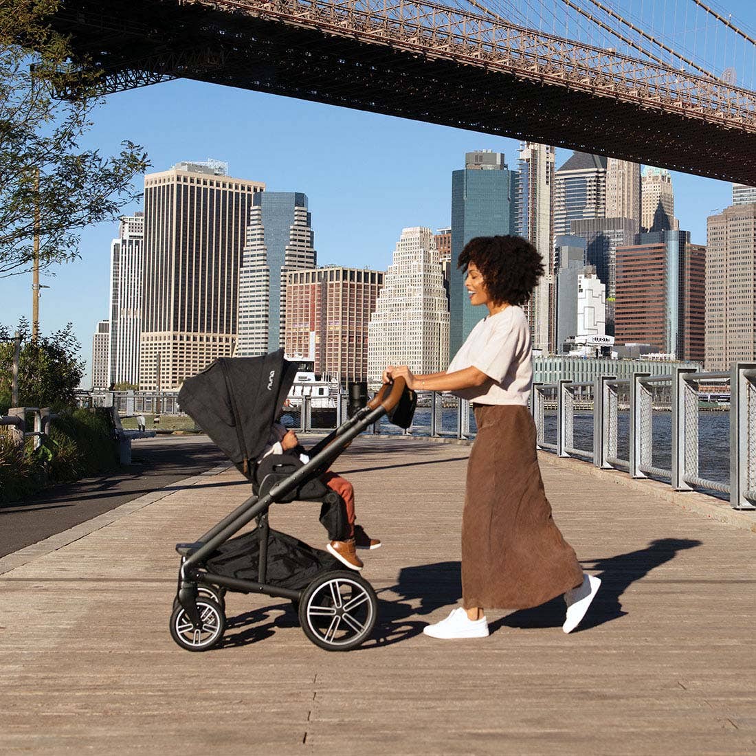 Nuna MIXX Next full-size stroller all-terrain stroller thumbnail 6 - detailed view showing features and design